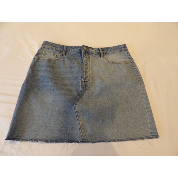 Old Navy 16 Denim Skirt Higher High Rise Secret Smooth Pockets Button Fly - Picture 2 of 12
